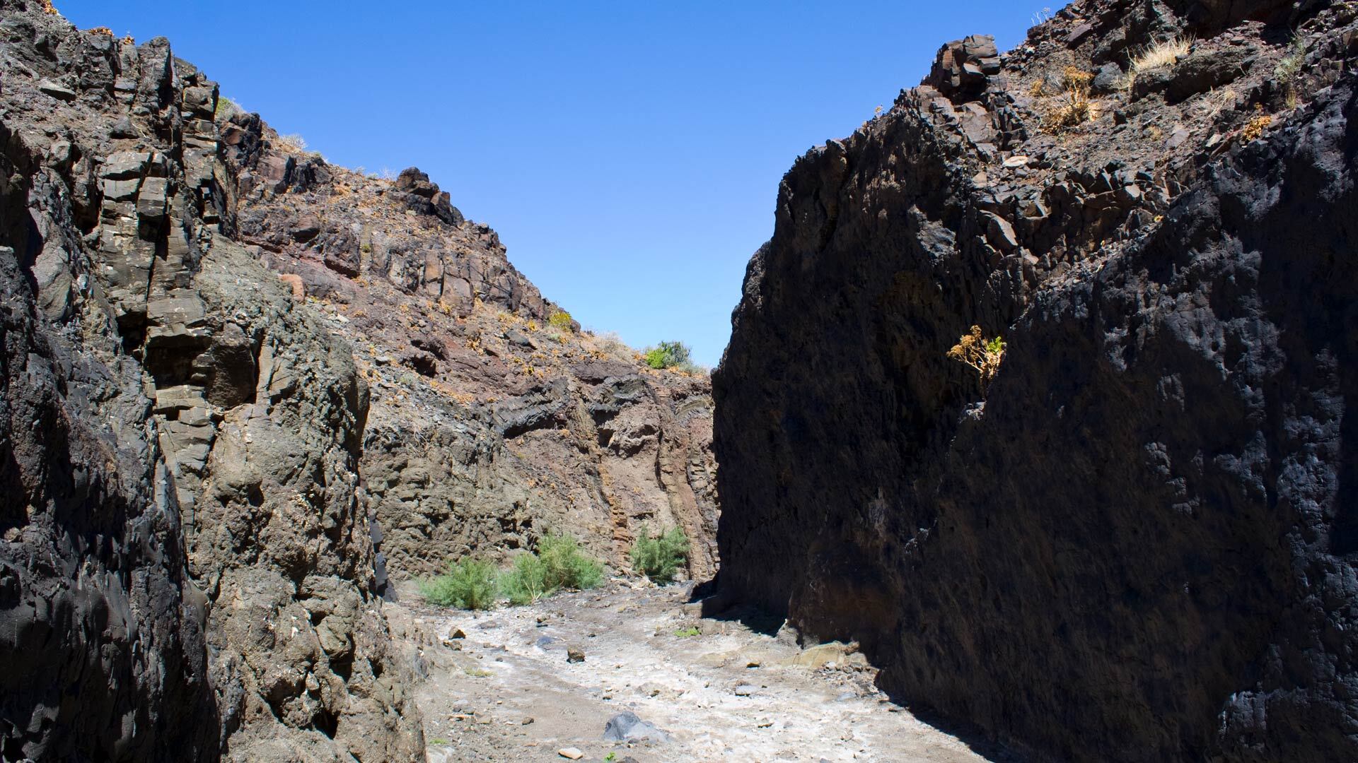 Wanderweg durch den Barranco zur Playa del Trigo.
