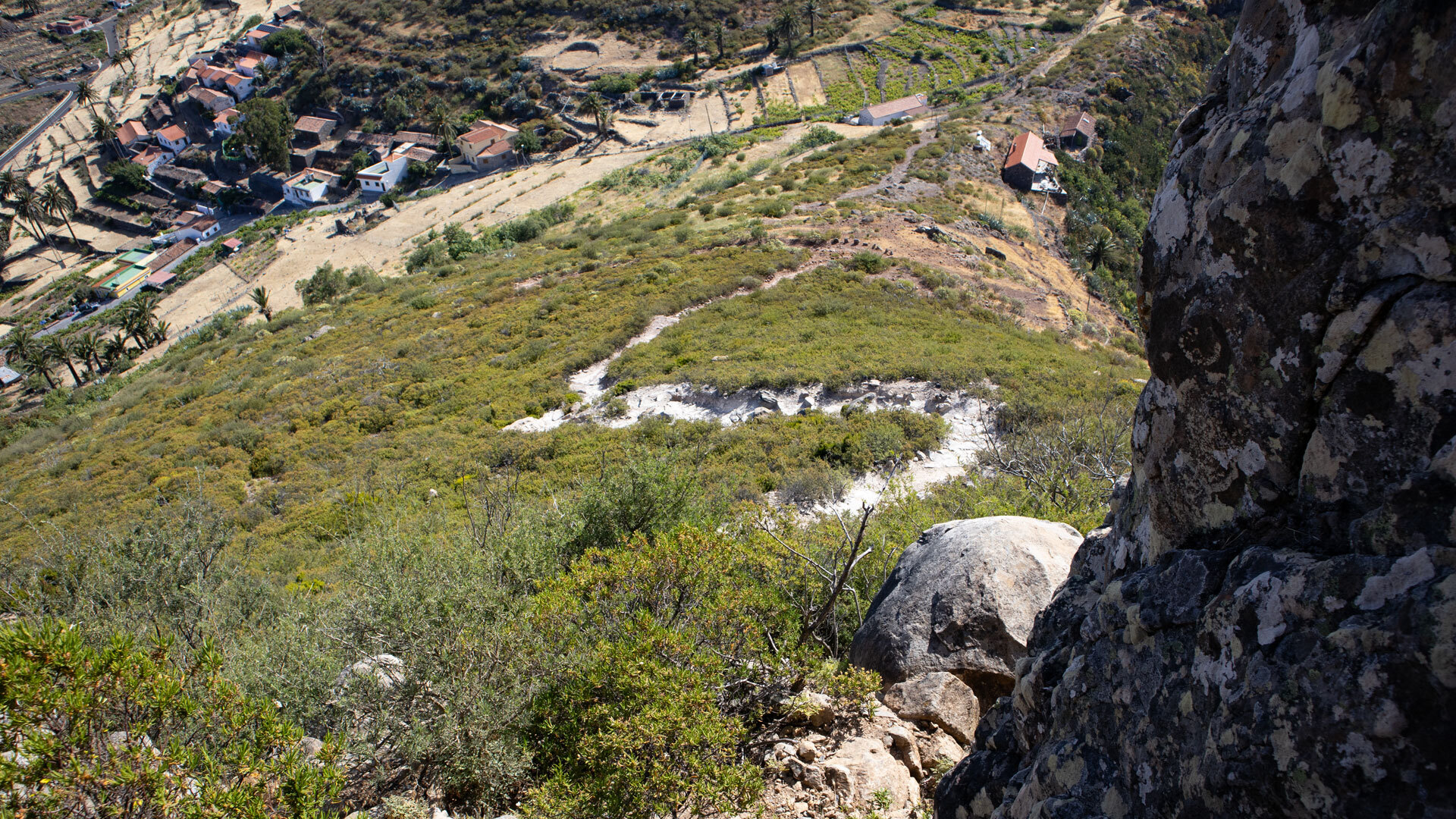Wanderweg auf den Berg Fortaleza, markanter Tafelberg und heilige Stätte der Guanchen auf La Gomera.